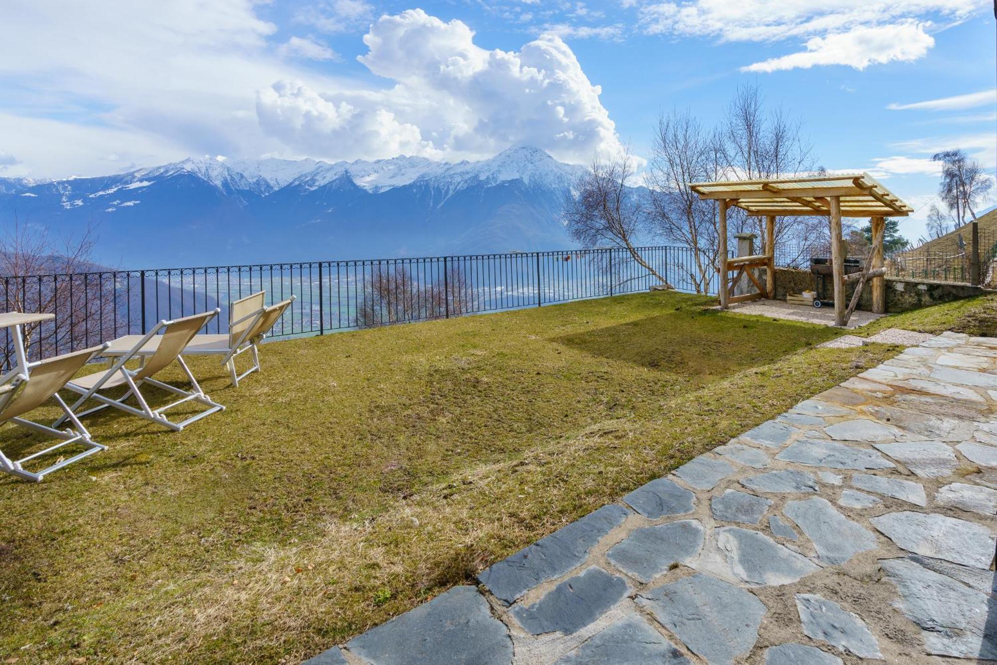 Agriturismo Giacomino Gera Lario Eksteriør bilde